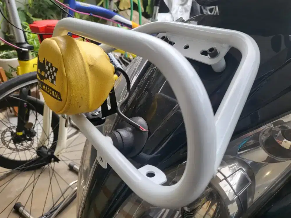 Front Rack Bull Bar Skywave Spacy Mio Karisma Bonus Foglamp