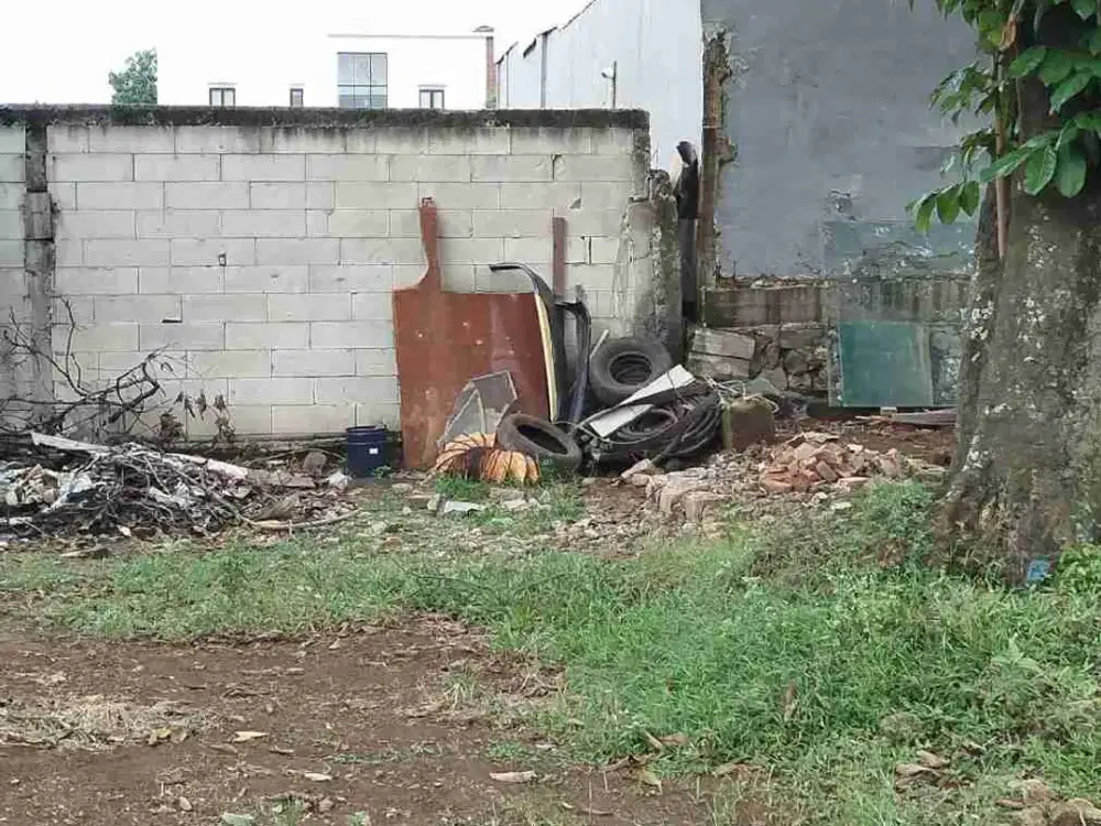 Di Jual Tanah Darat Pinggir Jalan Raya Setu MT Haryono Bekasi.