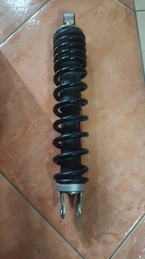 Shockbreaker belakang shock belakang vario 150 old original