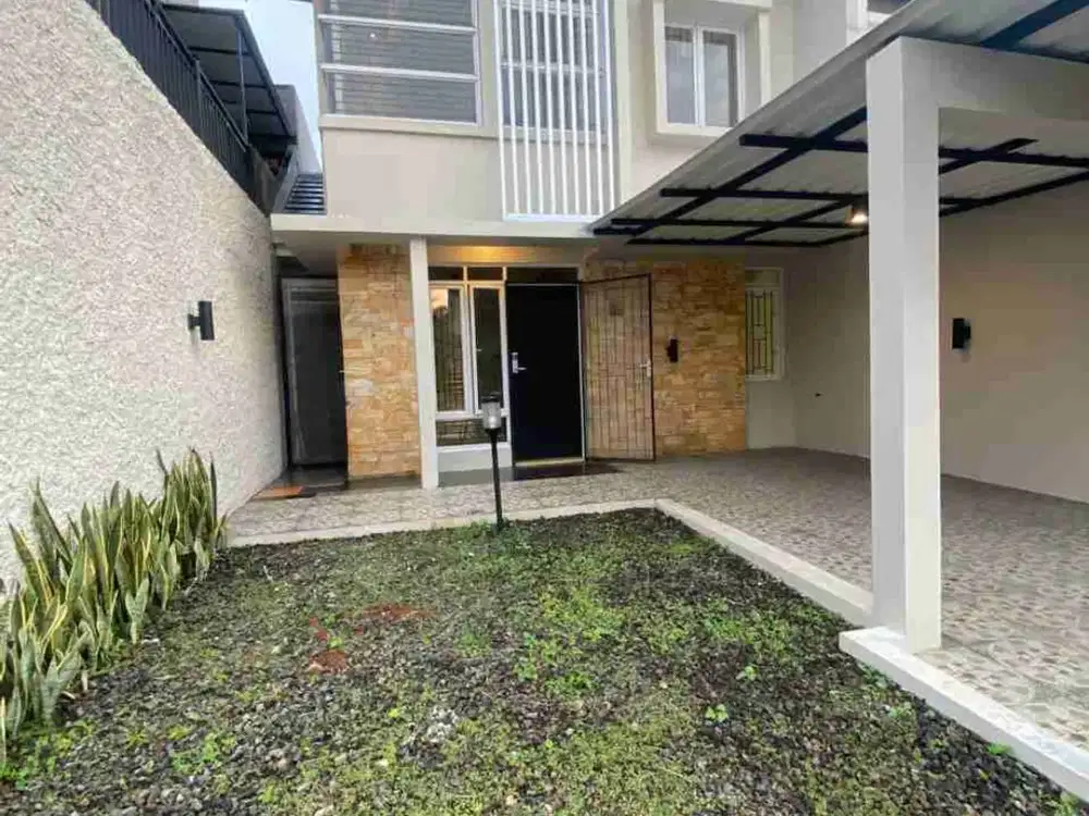 Rumah mewah 2 lantai di metland transyogi semi furnished siap huni