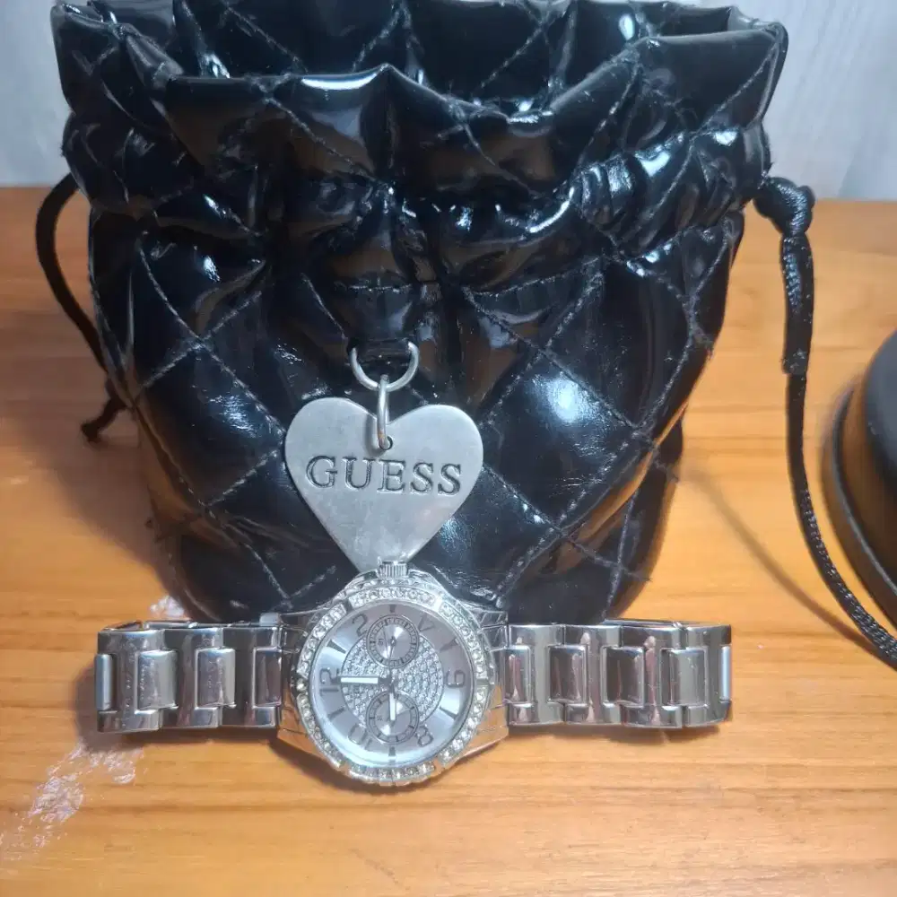 Jam guess ori wanita