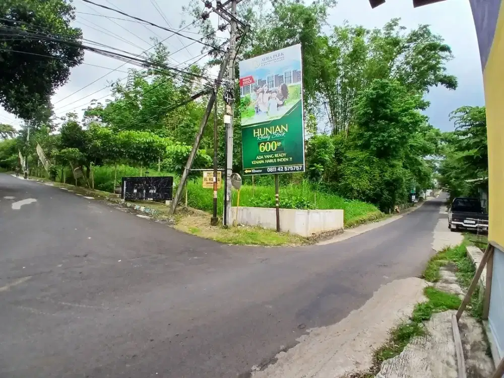 Di tengah hiruk pikuk inflasi, apa aset terbaik yang nilainya pasti tumbuh dan memberikan kenyamanan? Jawabannya: Tanah di Malang Barat. Kami mengaja