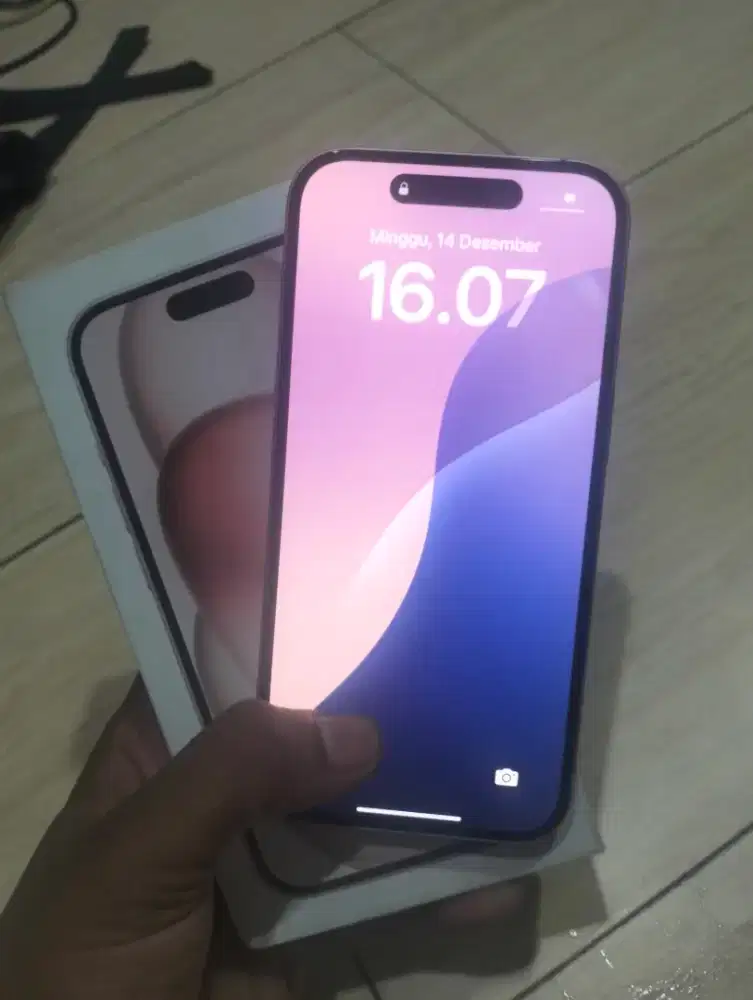 IPHONE 15 128 GB FULLSET ORI