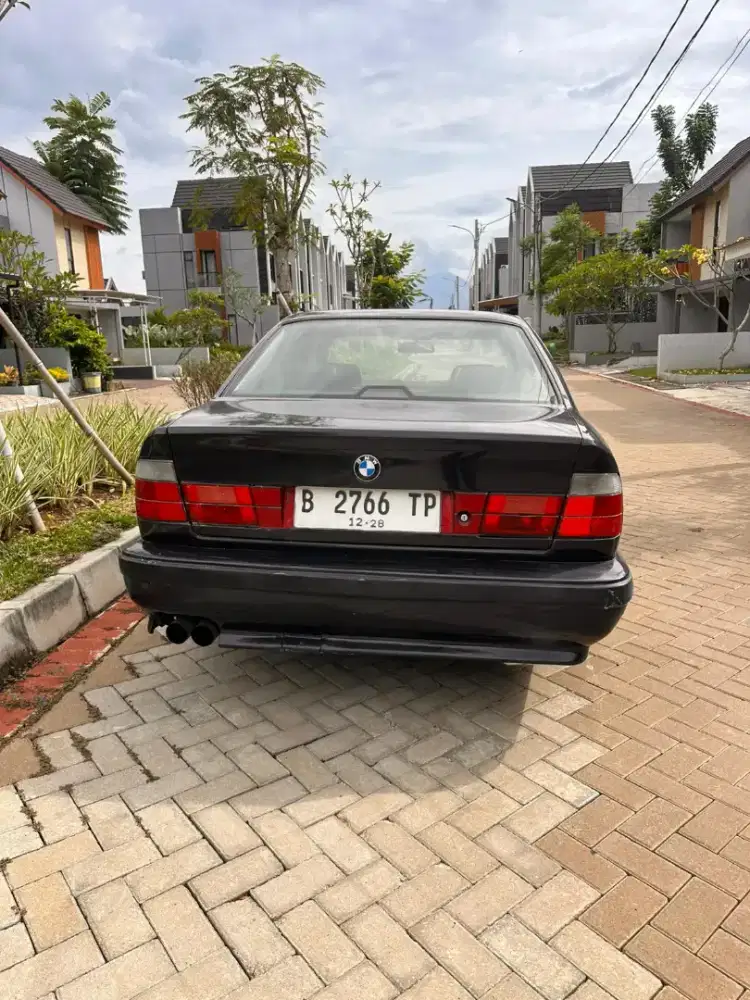 Dijual BMW 520i