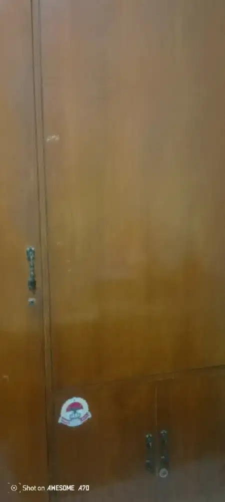 Lemari pakaian dr Kayu