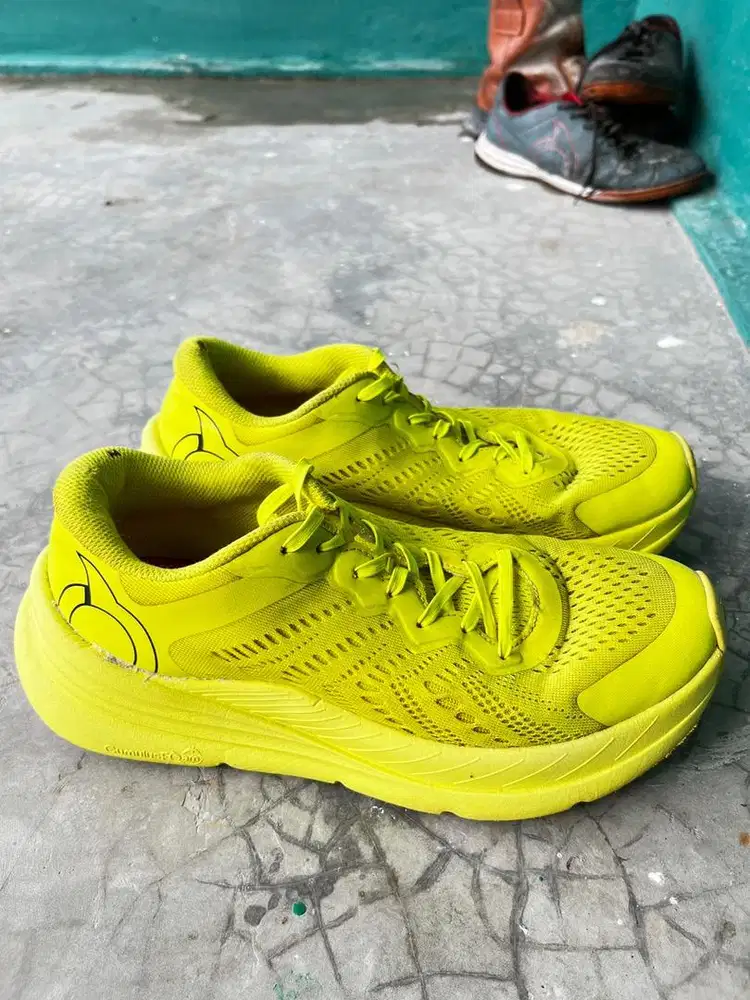 Sepatu Lari Ortuseight Hyperblast Encore