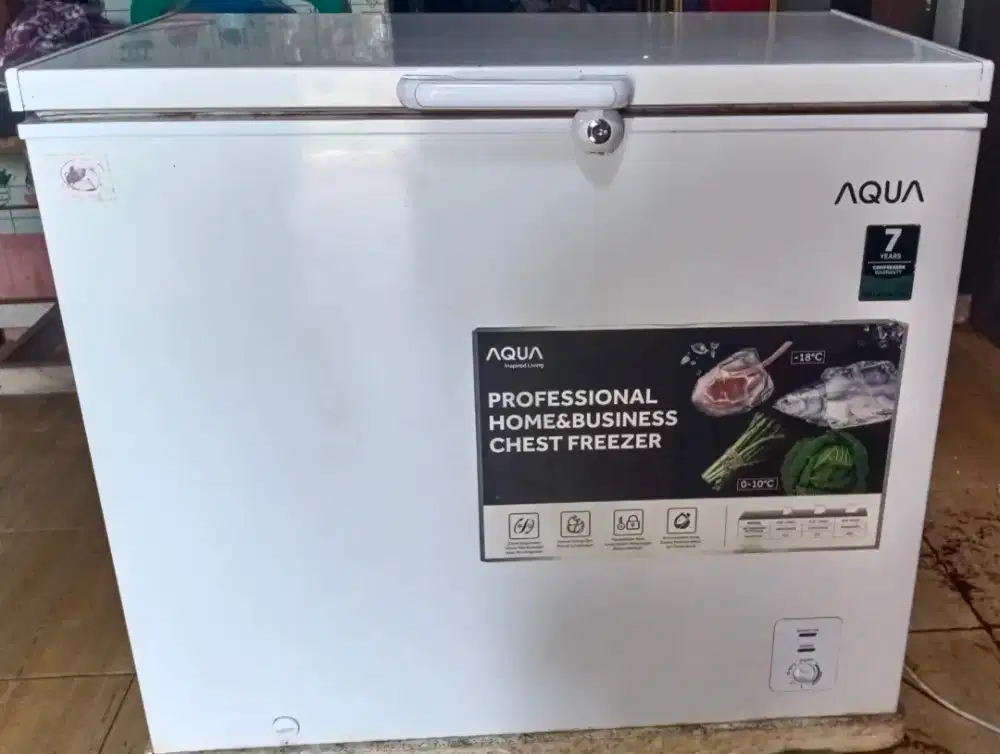 Dijual FREEZER Merk AQUA