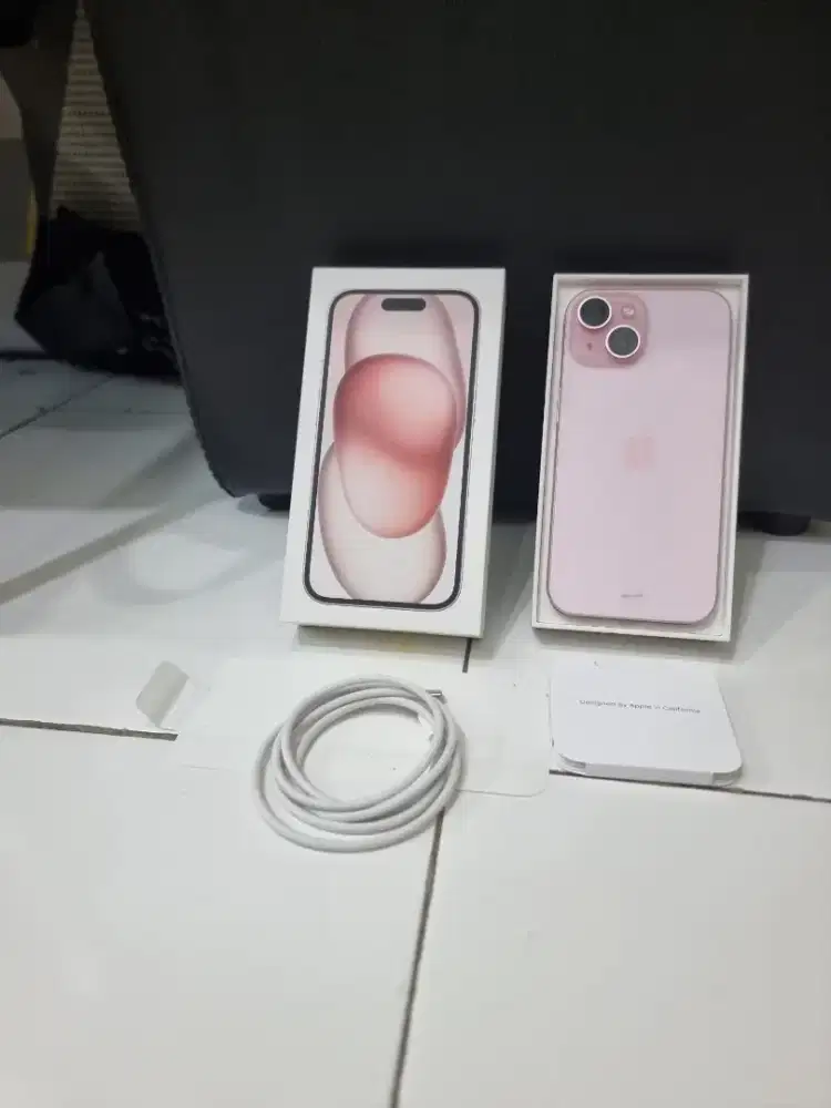 Iphone 15 256GB ibox pink mulus lengkap