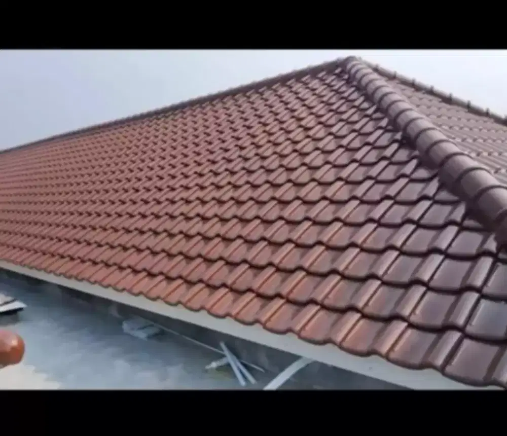 Bongkar pasang atap rumah