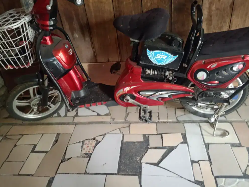 Sepeda listrik murmer