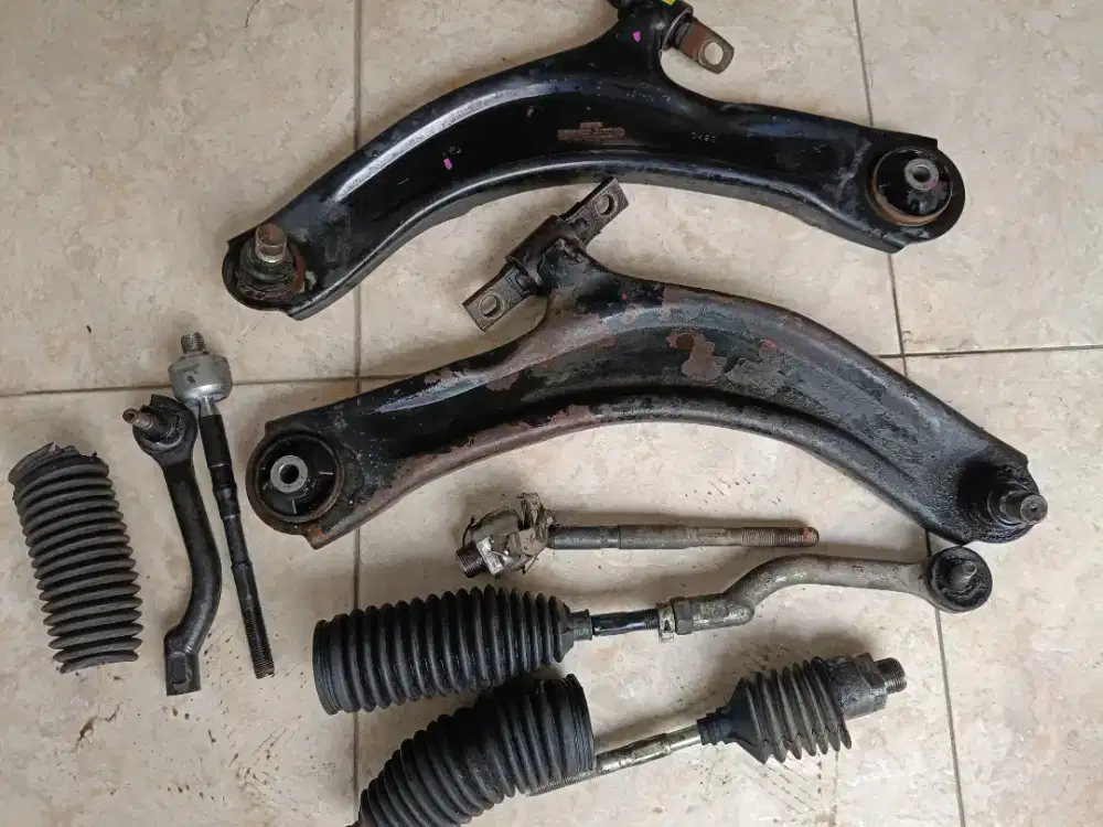 Lower arm Nissan xtrail t31