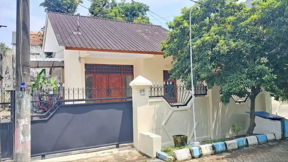 Rumah Cantik 2KT 2KM — 10 Menit ke Bandara Juanda — Lokasi Premium, Si