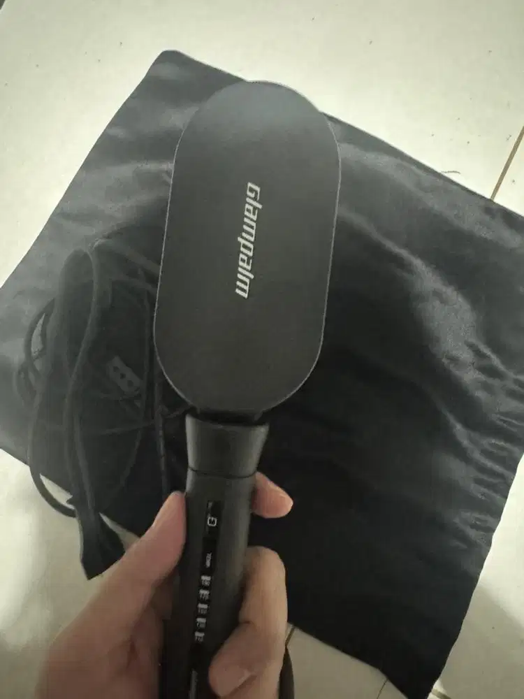 Glampalm Brush Hair Straightener GP621AG