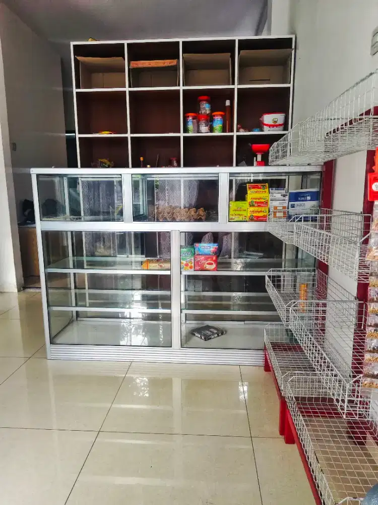 Showcase Etalase Kotak Lemari Warung