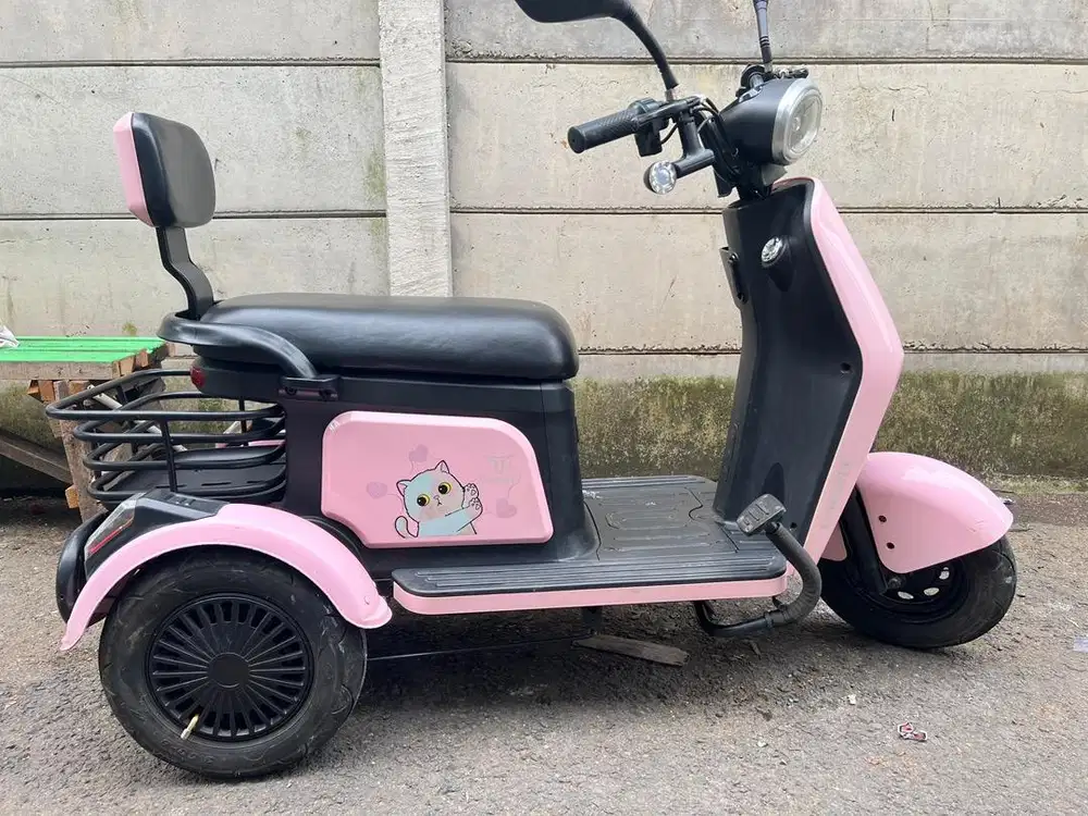 SEPEDA LISTRIK RODA 3 u-winfly