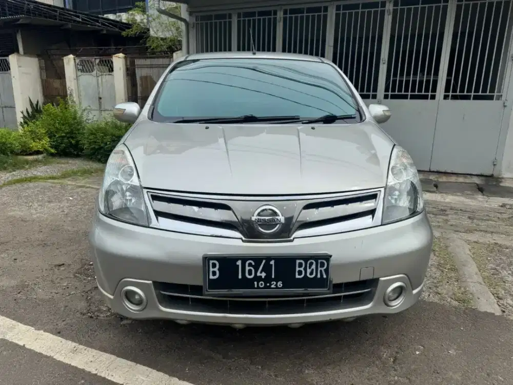 NISSAN GRAND LIVINA XV ULTIMATE A/T 1.5 Tahun 2011