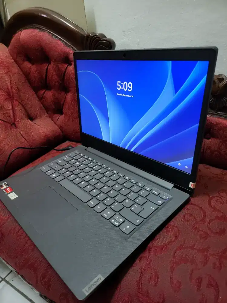 Lenovo V14 ( 82C6 ) amd ryzen 3 3250u