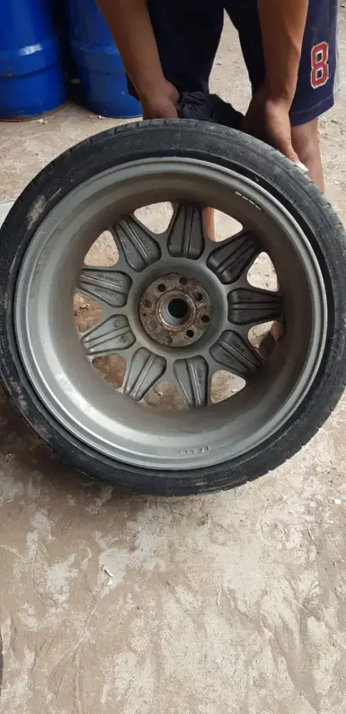 Dijual Velg & Ban ring 18 bekas mobil honda jazz