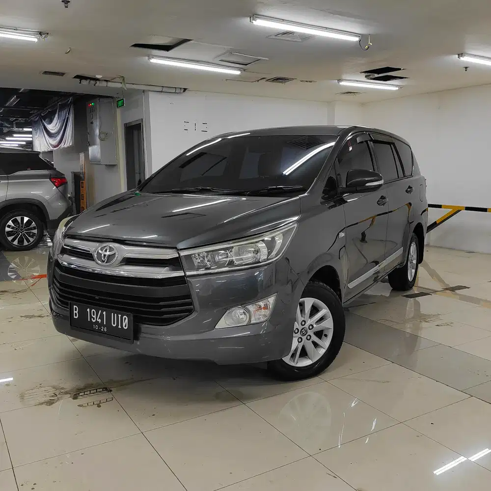2016 Toyota Kijang Innova V Bensin 2.0