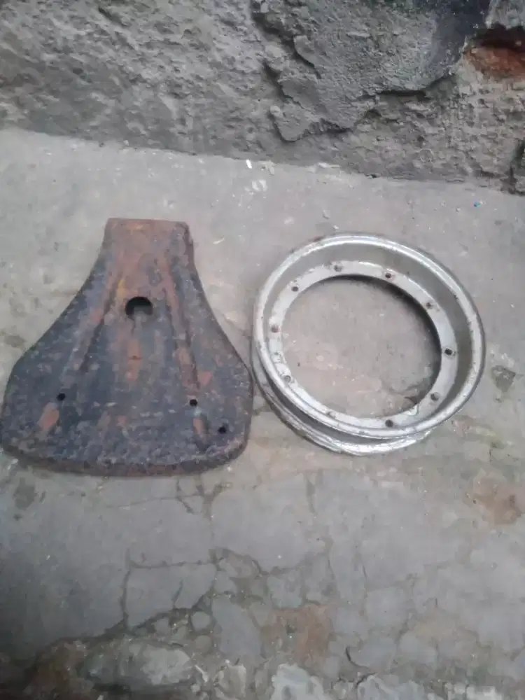 Jok motor Vespa + Velg PTS