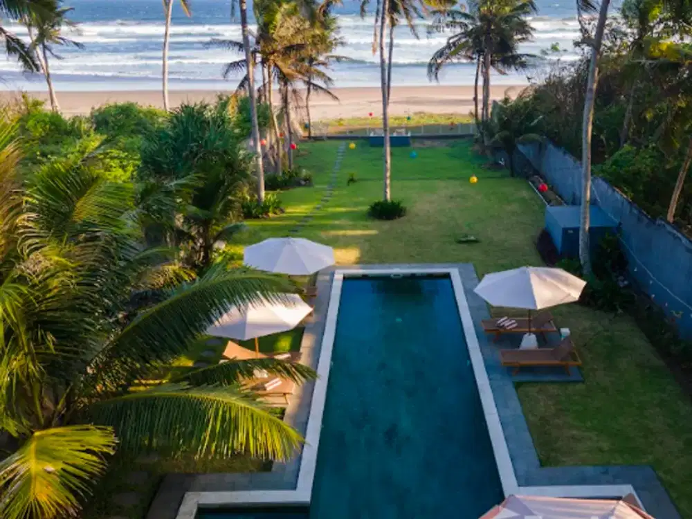 6 Bedroom Villa for sale in Pekutatan, Bali