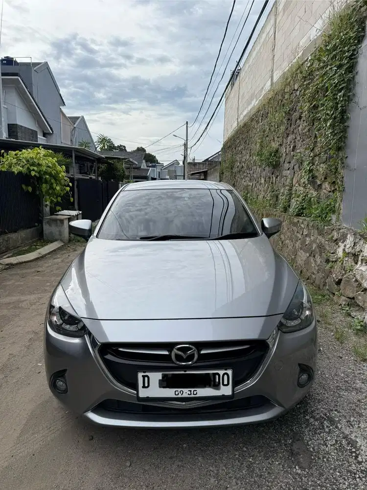 mazda 2 GT skyactiv 2015
