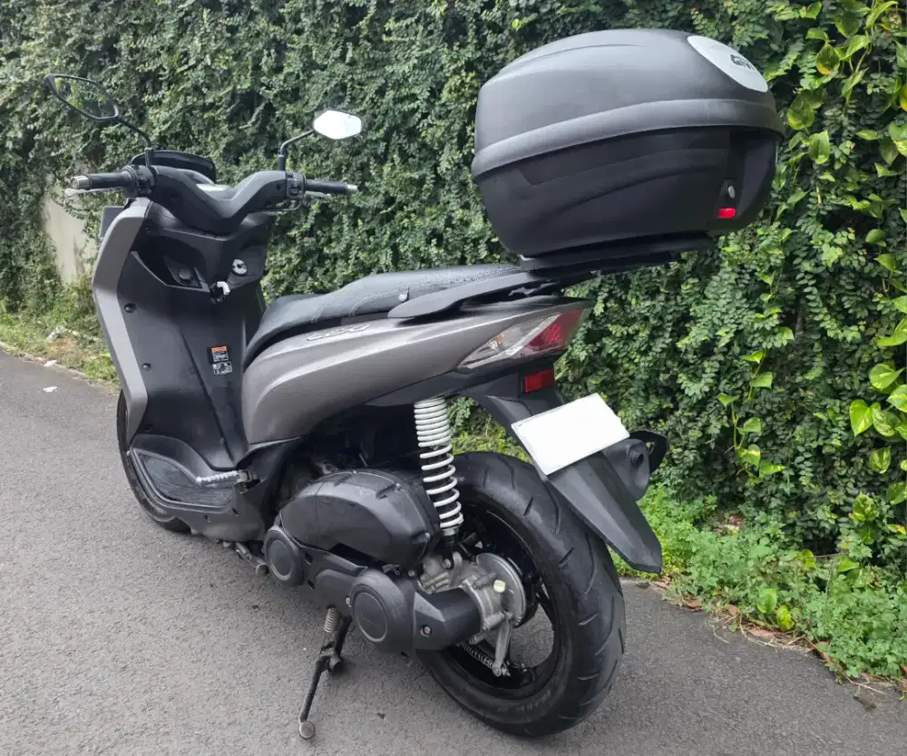 Yamaha Lexi 2018, Abu Abu, Mulus, Istimewa