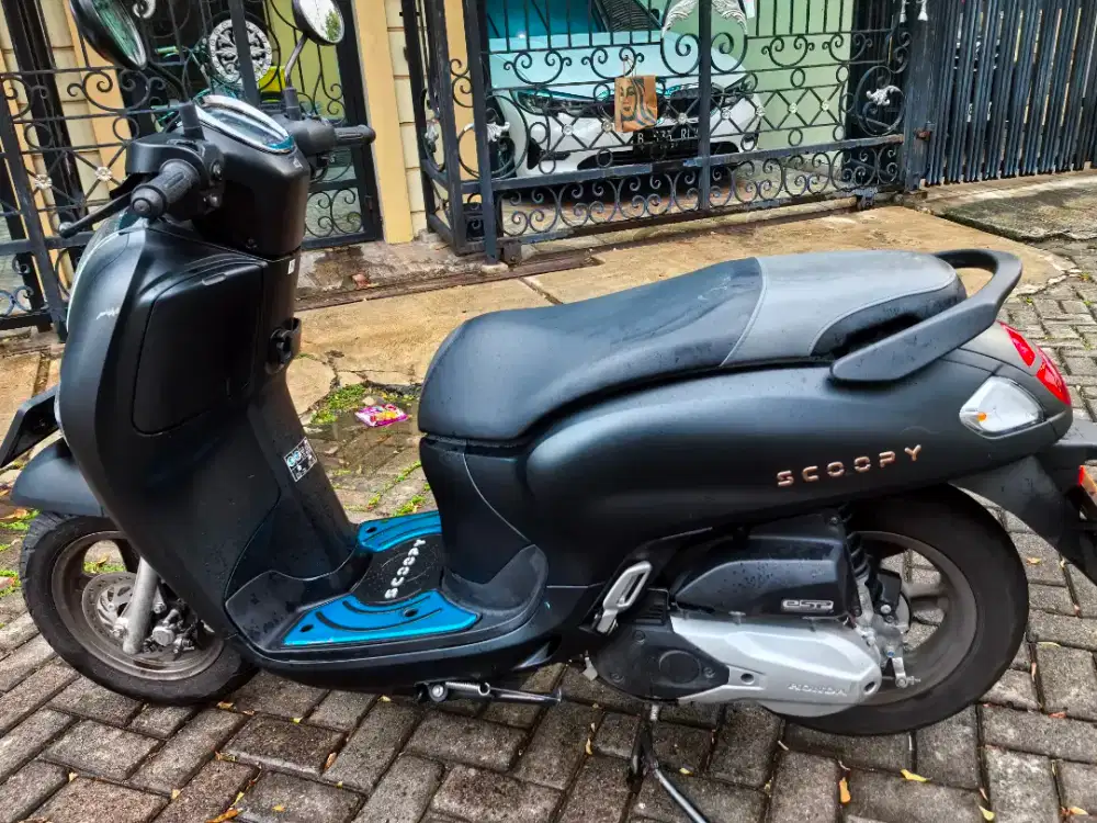 DIJUAL CEPAT MOTOR SCOOPY TAHUN 2025, KM DIBAWAH 2500, LIKE NEW