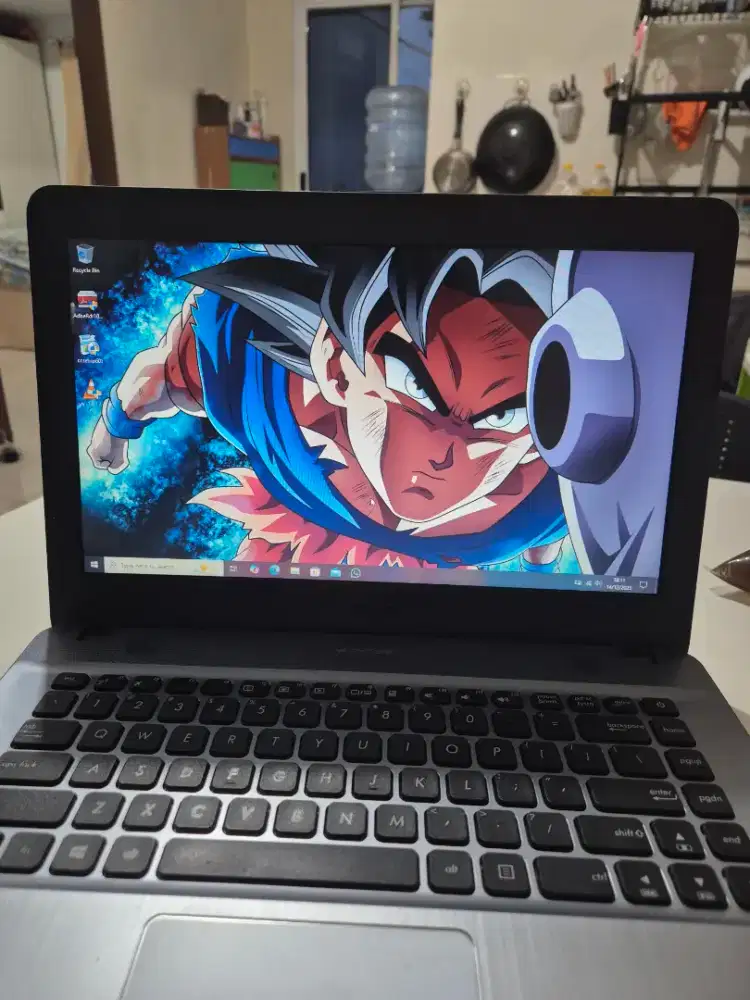 Jual Laptop Asus X441BA Murah Bekas Tanggung Benerin Sendiri sisanya