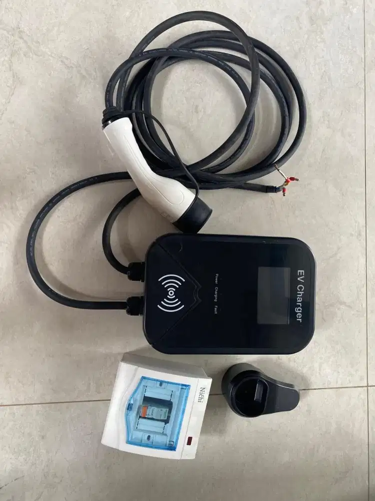 Wall Charger Mobil Listrik EV 7KW Bekas