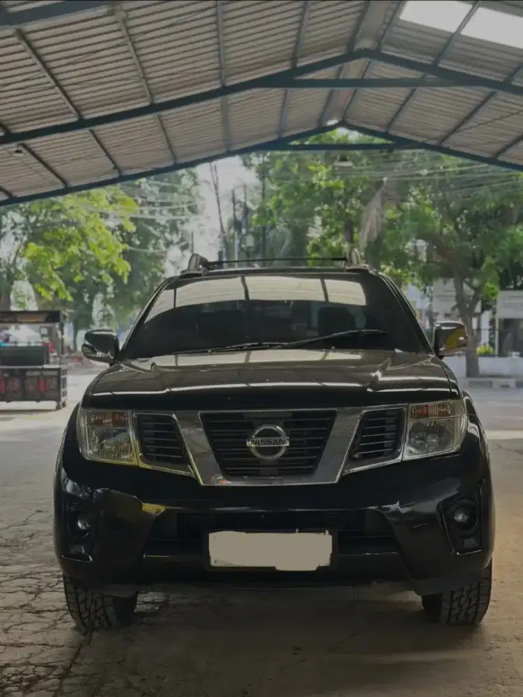 Nissan Navara 2.5 sport A/T 2013