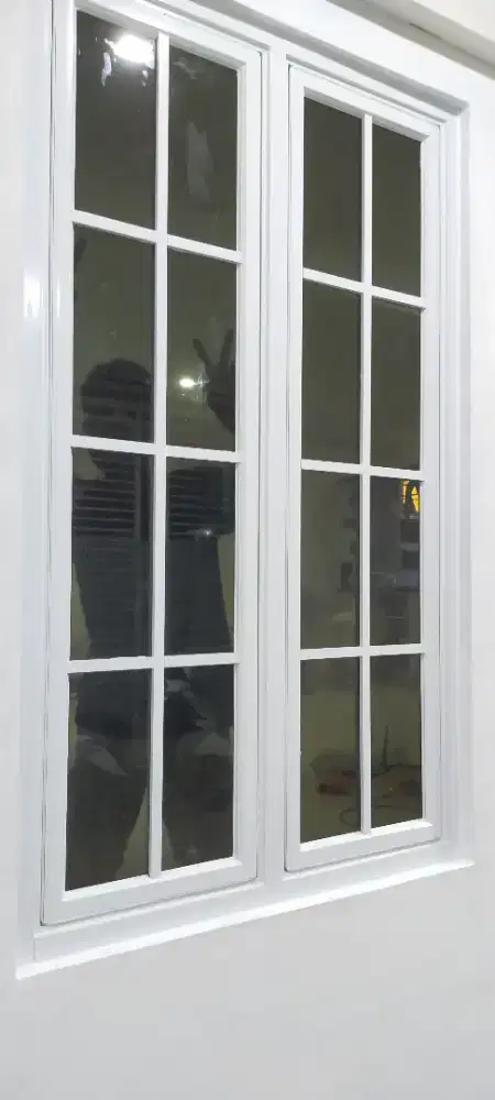 Kusen jendela anti rayap