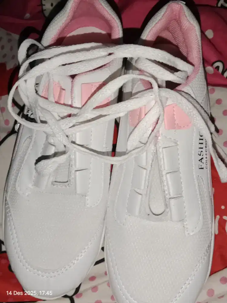 Jual Sepatu perempuan