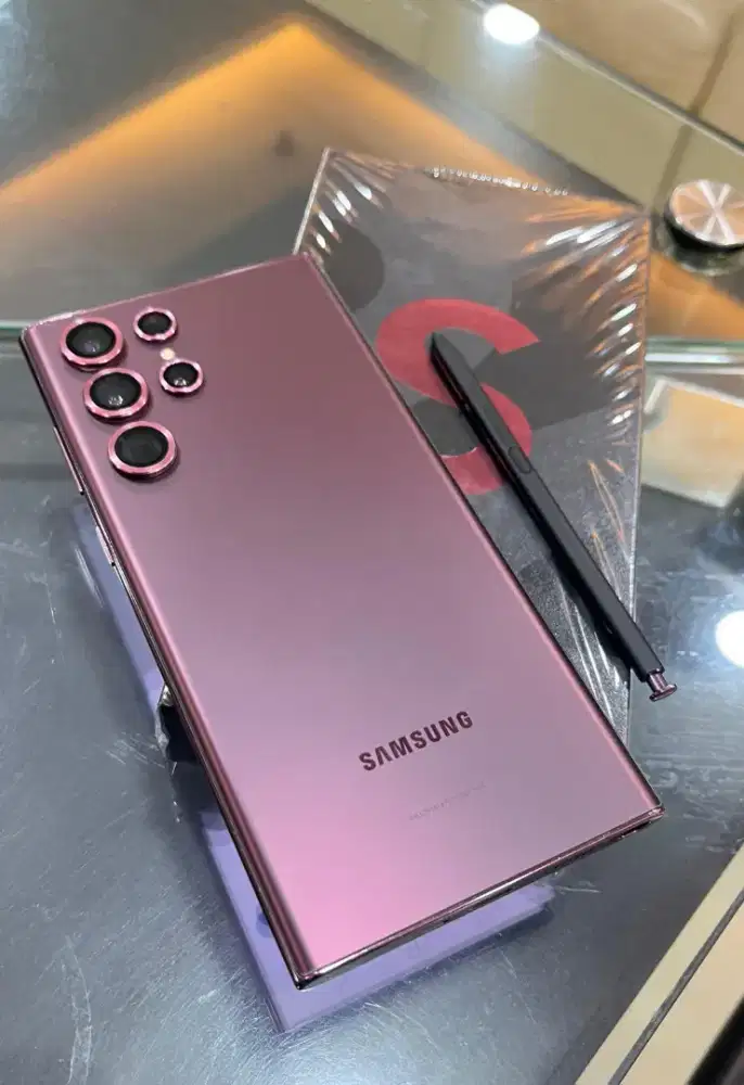 Samsung s22 ultra 12 / 256 GB