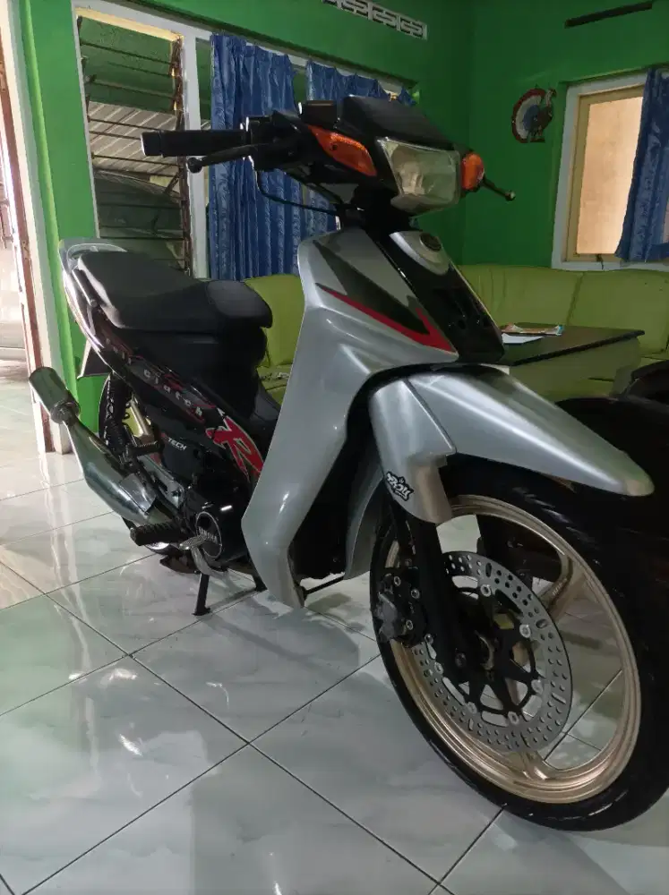 Yamaha fiz R 2002