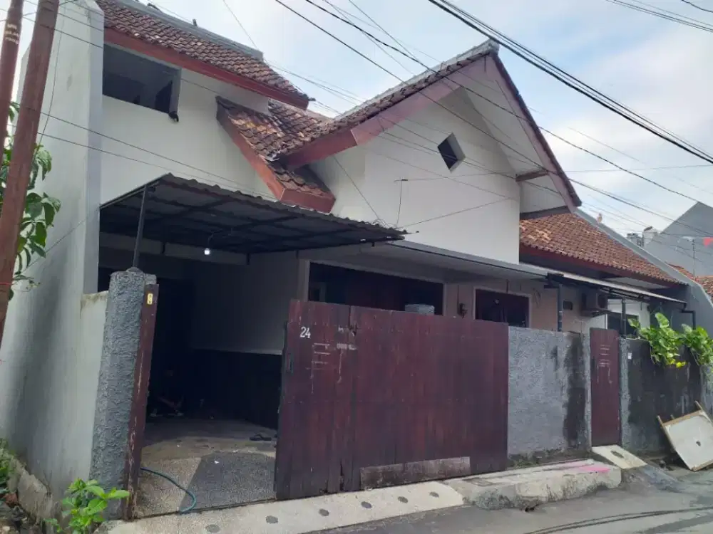 Di kontrakan rumah jalan Malboro, Denpasar, Bali