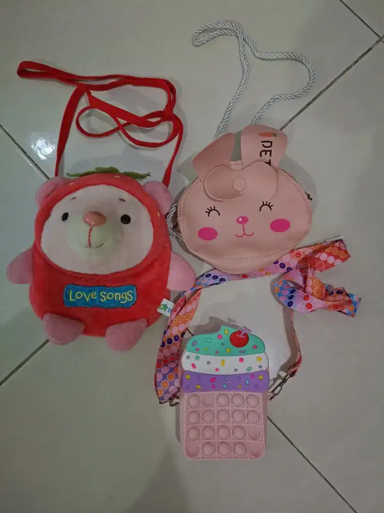Tas anak perempuan