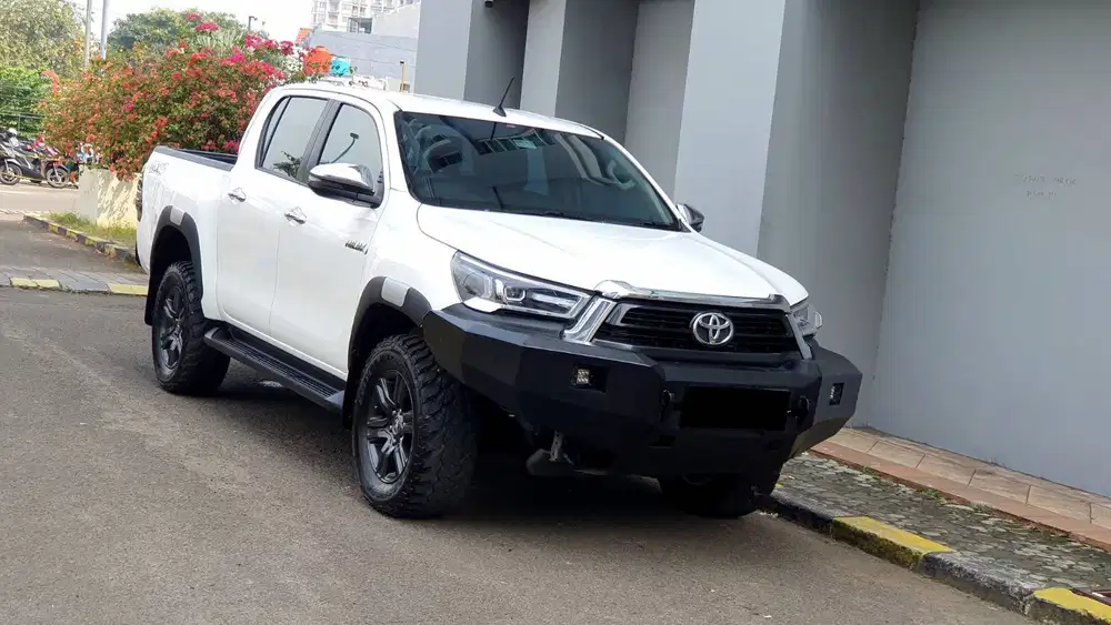[ GARANSI 5TH ] Toyota Hilux Double Cabin DC 2.4 V 4x4 AT 2022/2023