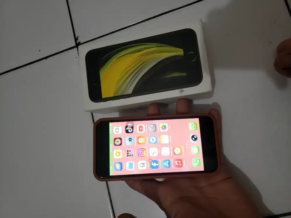 iPhone SE 2020 64gb