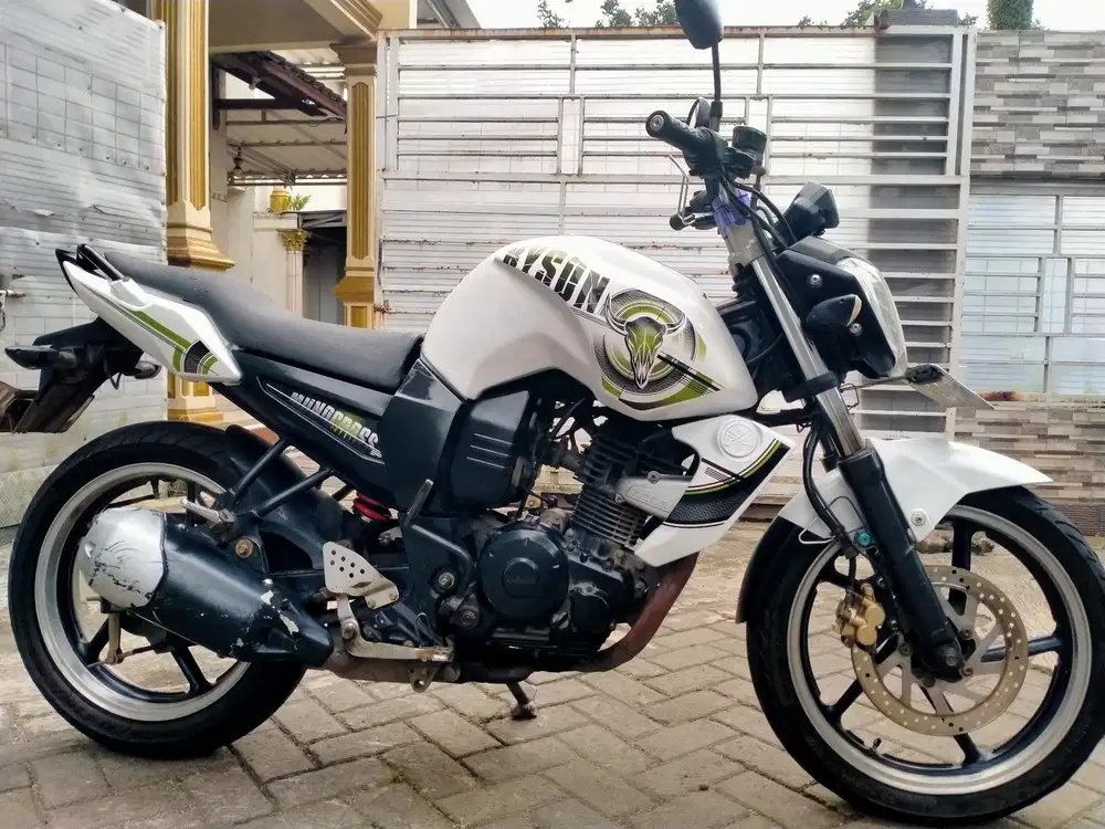 Yamaha Byson Lengkap motor sehat walafiat keterangan detail dibawah