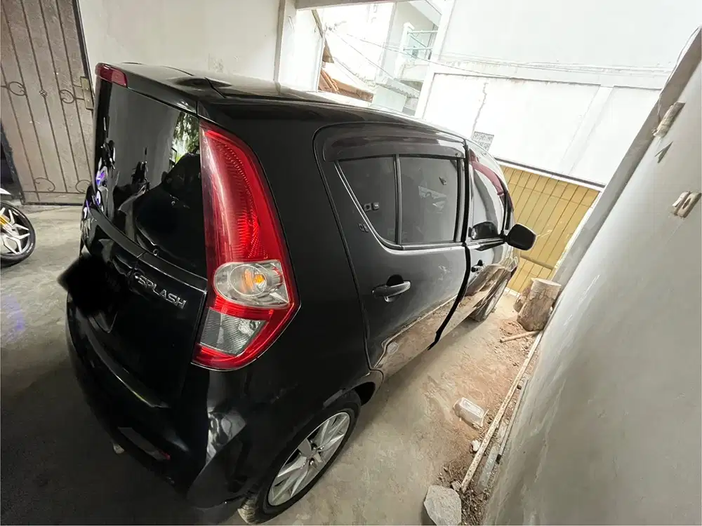 Suzuki Splash 2011 Bensin