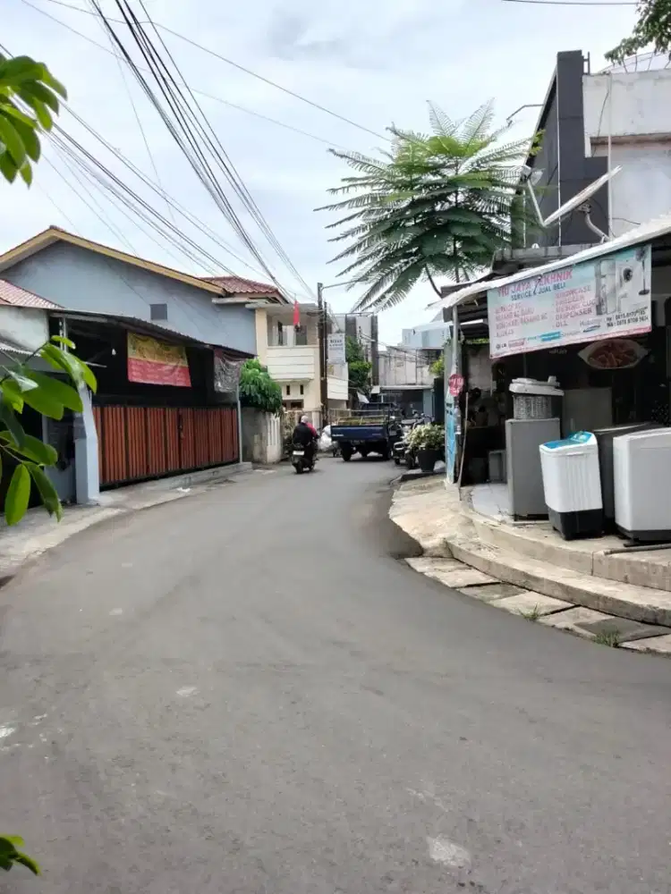 Rumah Kontrakan Cijantung