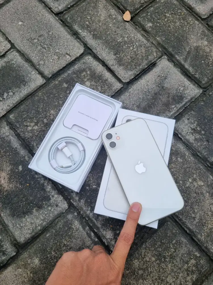 IPhone 11 Ex IBOx 128 GB Fullset mulus