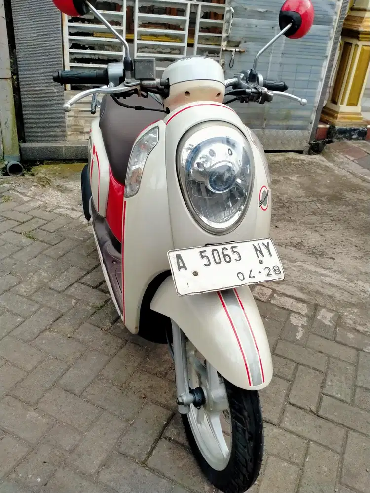 Honda Scoopy FI pajak hidup lengkap sehat keterangan detail dibawah