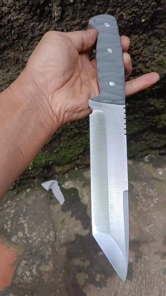 Pisau Bowie Premium Serbaguna