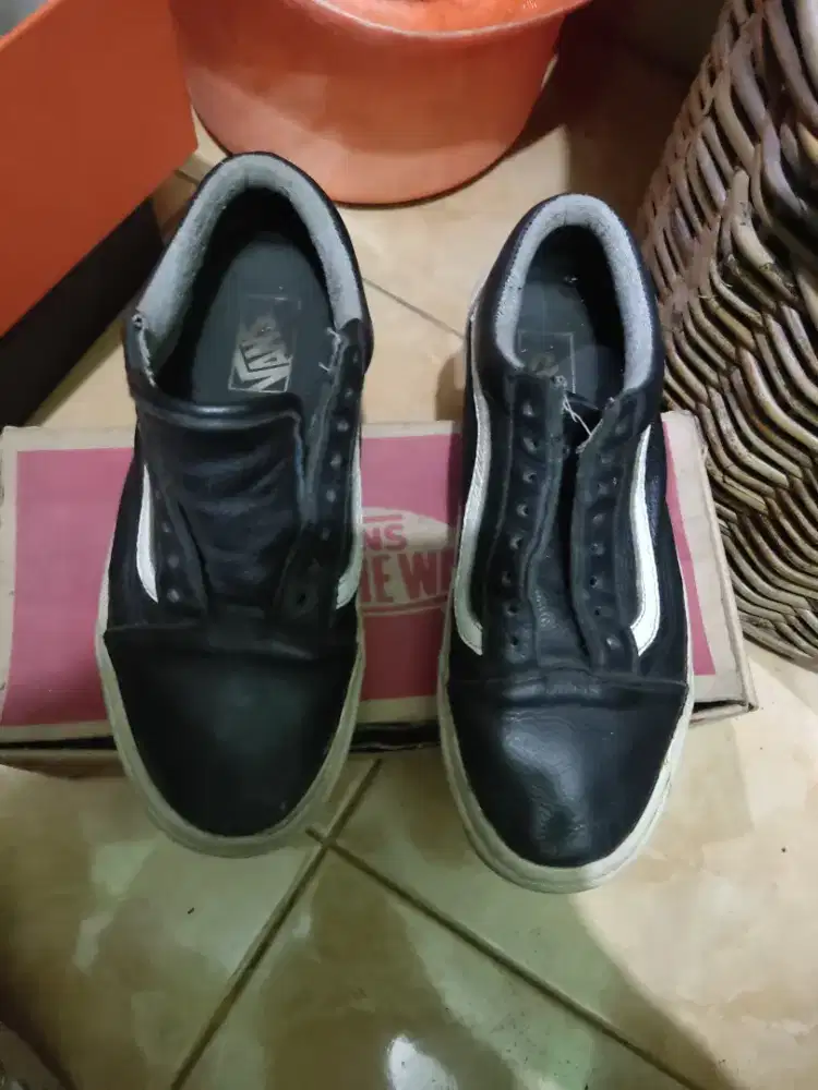 Sepatu Vans original minus dan Sandal cr.dior