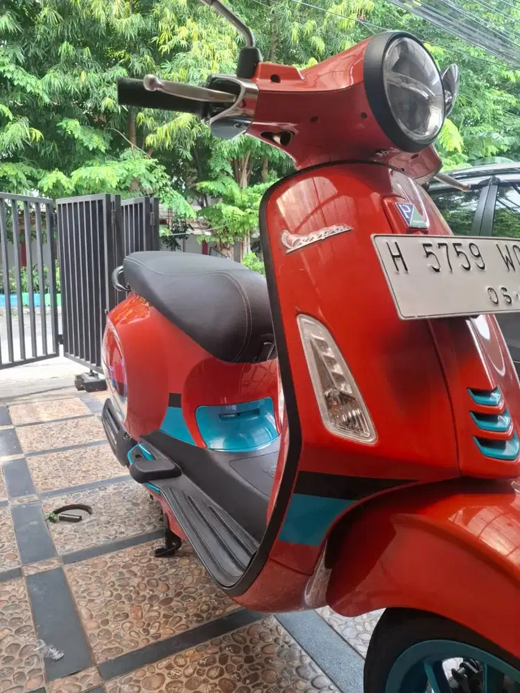 Vespa Primavera SE color vibe 2023