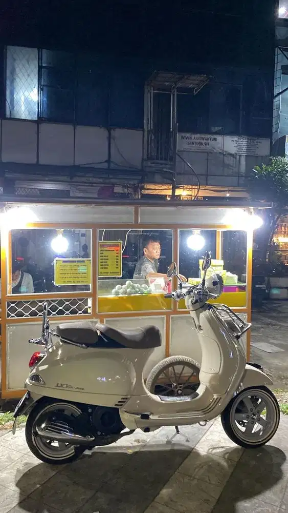Vespa Matic LXV