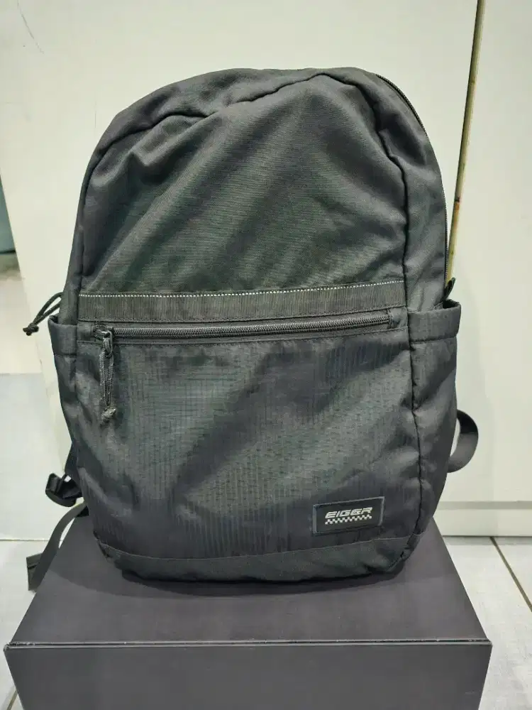 DIJUAL TAS BEKAS PEMAKAIAN PRIBADI