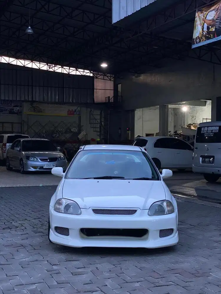 CIVIC FERIO AT 1996